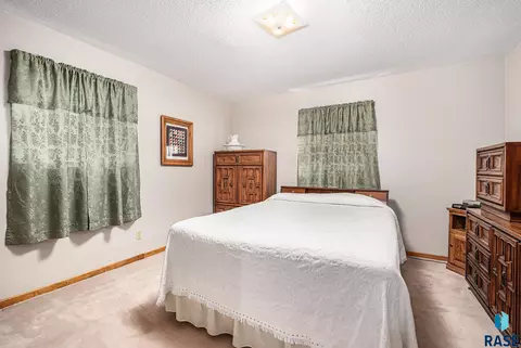 940 E 2nd St, Bridgewater, SD 57319 photo 13