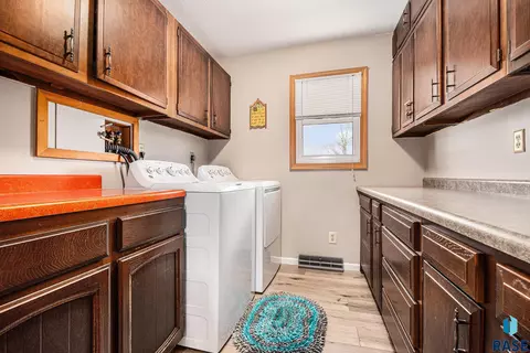940 E 2nd St, Bridgewater, SD 57319 photo 18