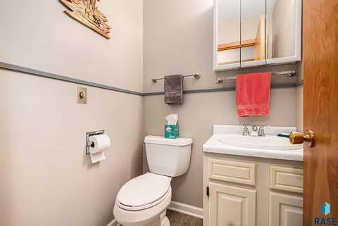 940 E 2nd St, Bridgewater, SD 57319 photo 12