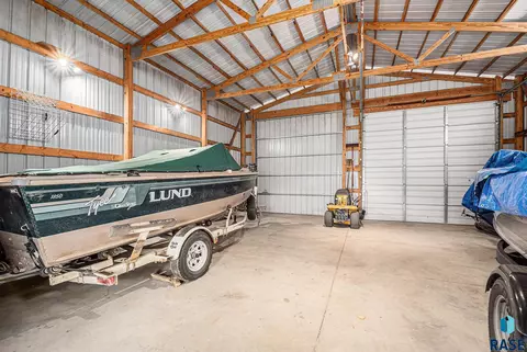 940 E 2nd St, Bridgewater, SD 57319 photo 21