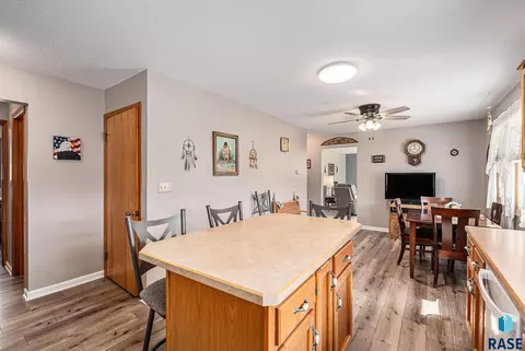 940 E 2nd St, Bridgewater, SD 57319 photo 10
