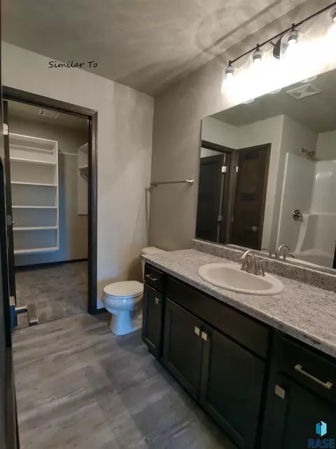 6617 W Gresford Pl, Sioux Falls, SD 57106 photo 7