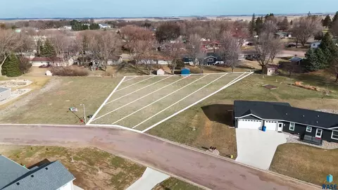 506 Beck Dr, Alcester, SD 57001 photo 3