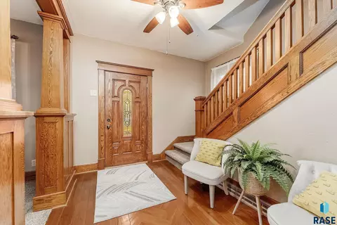 1019 2nd St, Canton, SD 57013 photo 3