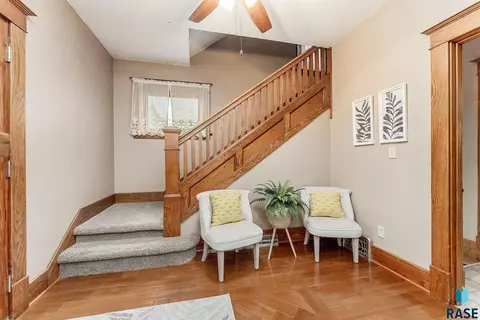1019 2nd St, Canton, SD 57013 photo 4