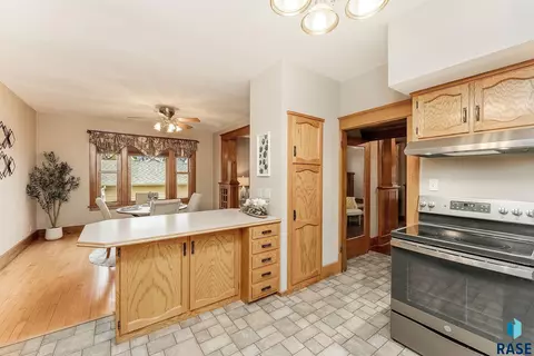 1019 2nd St, Canton, SD 57013 photo 9