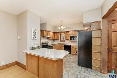 1019 2nd St, Canton, SD 57013 photo 10
