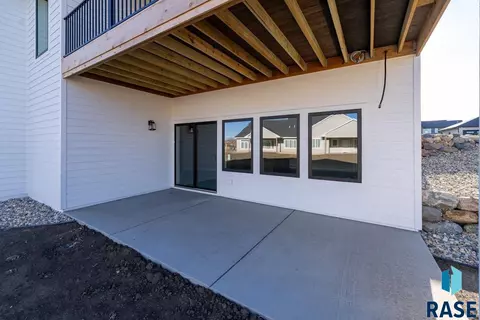 5512 E Saddle Ridge Cir, Sioux Falls, SD 57110 photo 34