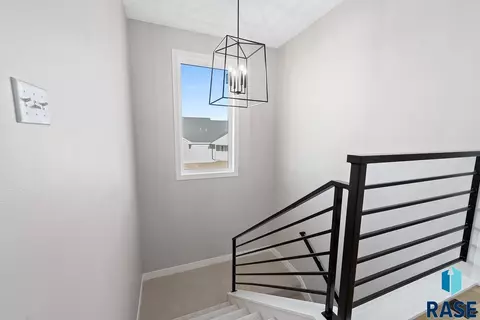 5512 E Saddle Ridge Cir, Sioux Falls, SD 57110 photo 25