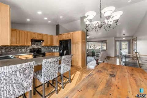 115 Deerview Ave, Tea, SD 57064 photo 8