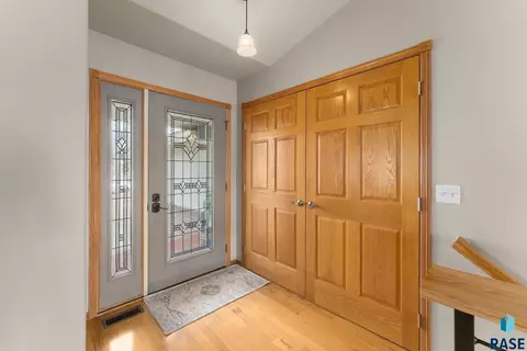 115 Deerview Ave, Tea, SD 57064 photo 4