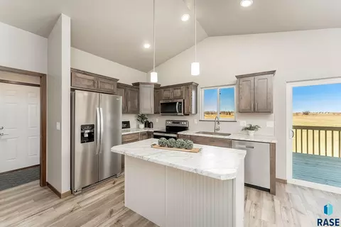 Kitchen - 1320 Poplar Ave, Tea, SD 57064 photo 1 of 2
