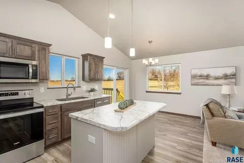 Kitchen - 1320 Poplar Ave, Tea, SD 57064 photo 2 of 2