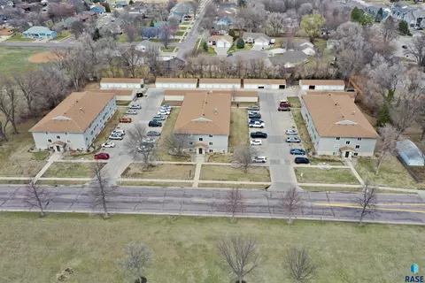 Undisclosed, Sioux Falls, SD 57103 photo 1