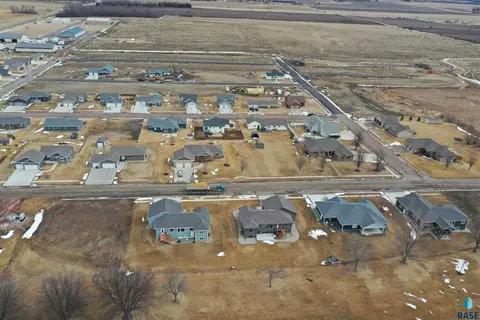 717 Wildcat Ave, Colman, SD 57017 photo 7