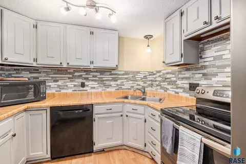2005 E Walnut St, Sioux Falls, SD 57103 photo 8