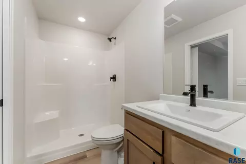 6809 W Viola Ct, Sioux Falls, SD 57107 photo 12