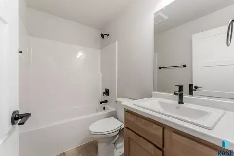 6809 W Viola Ct, Sioux Falls, SD 57107 photo 15