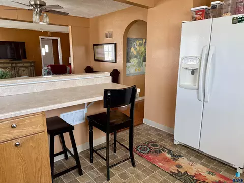 829 W 4th Ave, Mitchell, SD 57301 photo 12