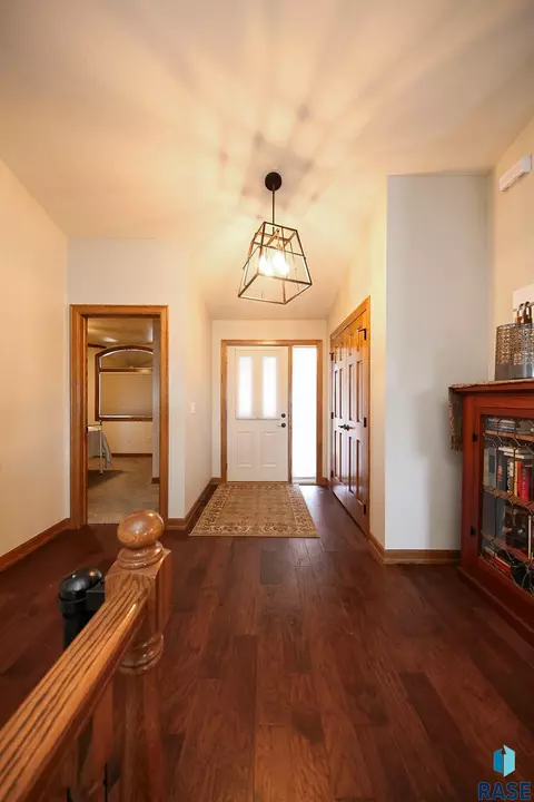 129 S Leslie Dr, Garretson, SD 57030 photo 14