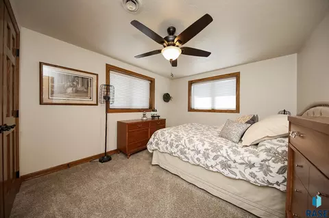 129 S Leslie Dr, Garretson, SD 57030 photo 25