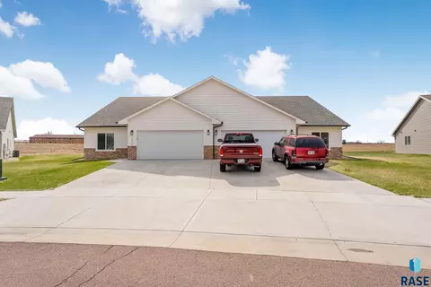 Undisclosed, Sioux Falls, SD 57106 photo 1