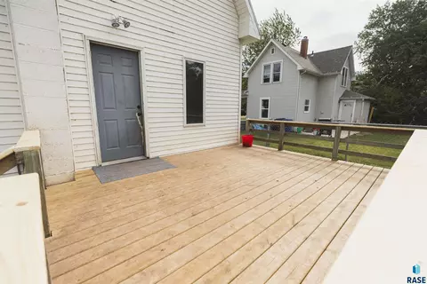 1108 W 3rd Ave, Mitchell, SD 57301 photo 33