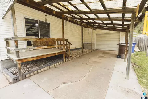 1108 W 3rd Ave, Mitchell, SD 57301 photo 34