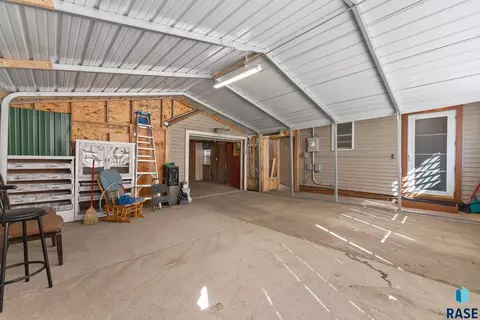 1219 N Spring Ave, Sioux Falls, SD 57104 photo 10