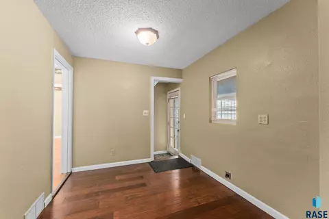 1219 N Spring Ave, Sioux Falls, SD 57104 photo 23