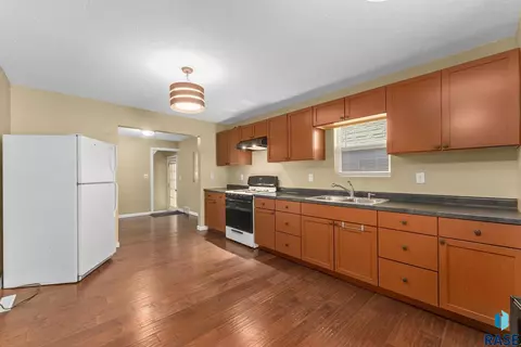 1219 N Spring Ave, Sioux Falls, SD 57104 photo 20