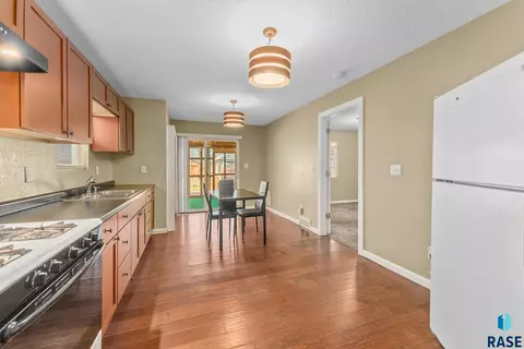 1219 N Spring Ave, Sioux Falls, SD 57104 photo 19