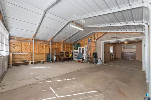 1219 N Spring Ave, Sioux Falls, SD 57104 photo 9