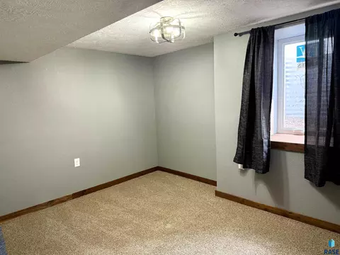 40537 254th St, Mitchell, SD 57301 photo 23