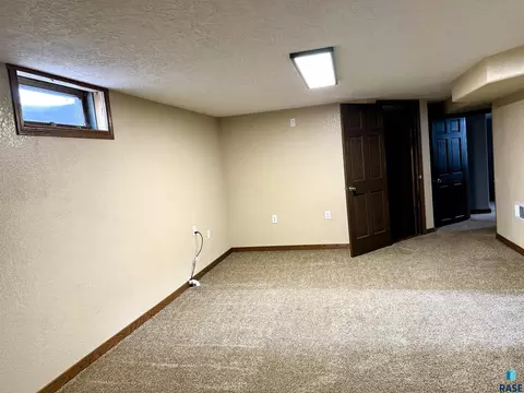 40537 254th St, Mitchell, SD 57301 photo 19