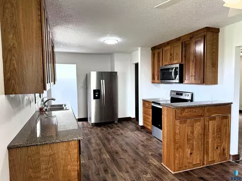 40537 254th St, Mitchell, SD 57301 photo 10