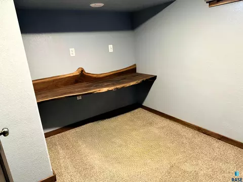 40537 254th St, Mitchell, SD 57301 photo 28