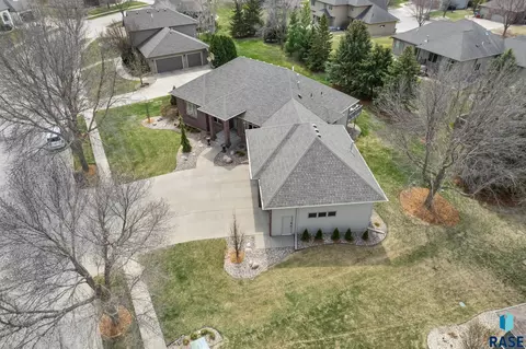 217 E Pinehurst Dr, Sioux Falls, SD 57108 photo 36