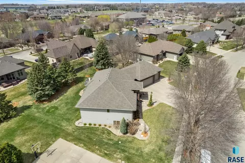 217 E Pinehurst Dr, Sioux Falls, SD 57108 photo 40