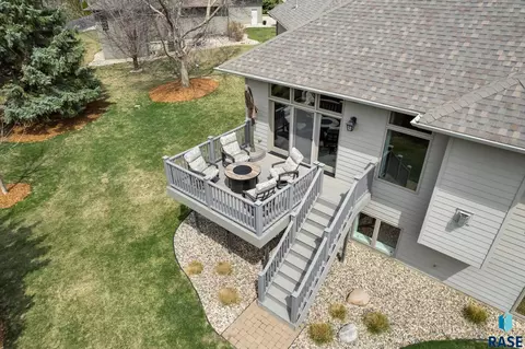 217 E Pinehurst Dr, Sioux Falls, SD 57108 photo 32