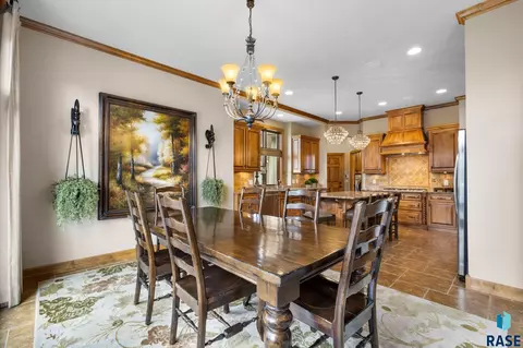 217 E Pinehurst Dr, Sioux Falls, SD 57108 photo 14