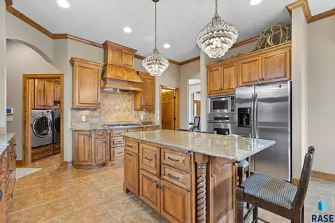 217 E Pinehurst Dr, Sioux Falls, SD 57108 photo 12
