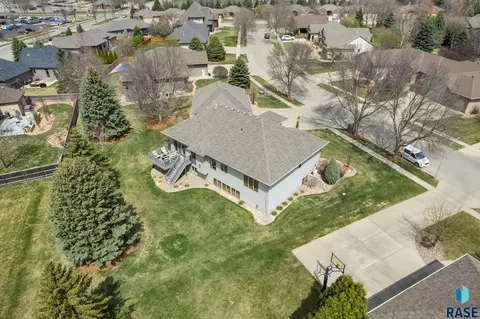 217 E Pinehurst Dr, Sioux Falls, SD 57108 photo 39