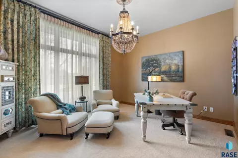 217 E Pinehurst Dr, Sioux Falls, SD 57108 photo 19