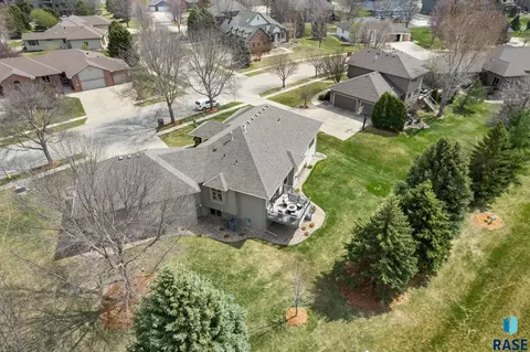217 E Pinehurst Dr, Sioux Falls, SD 57108 photo 38