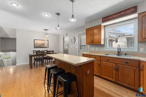 602 E 12th St, Dell Rapids, SD 57022 photo 13