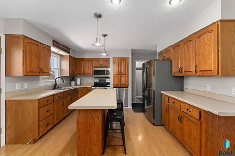 602 E 12th St, Dell Rapids, SD 57022 photo 12