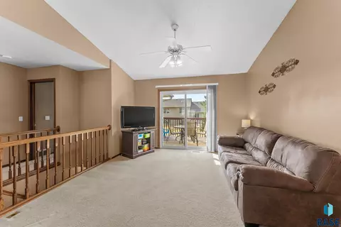 3717 E Mission St, Sioux Falls, SD 57103 photo 10
