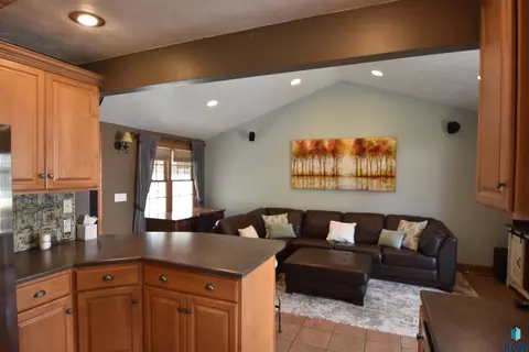 612 E Wiswall Pl, Sioux Falls, SD 57105 photo 16