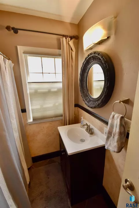 612 E Wiswall Pl, Sioux Falls, SD 57105 photo 10